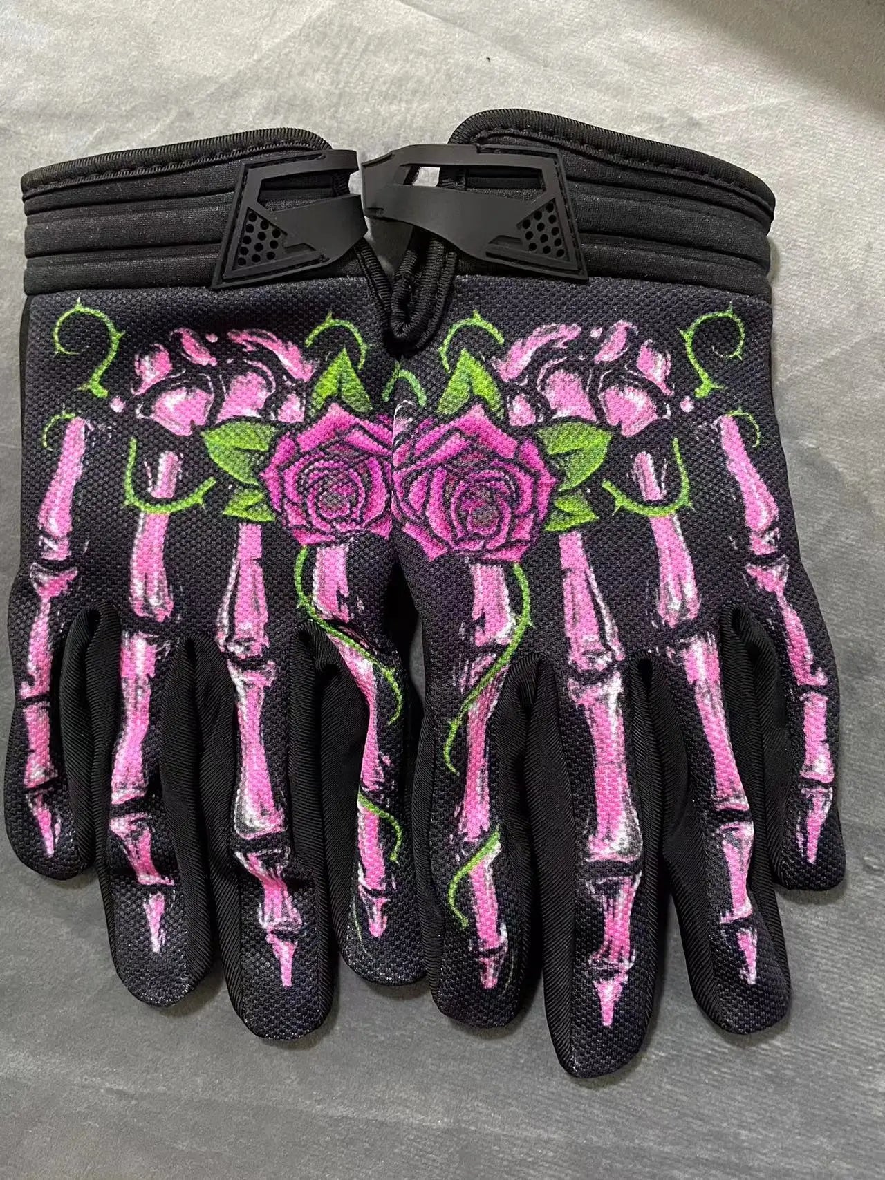 Worn Skeleton Gloves