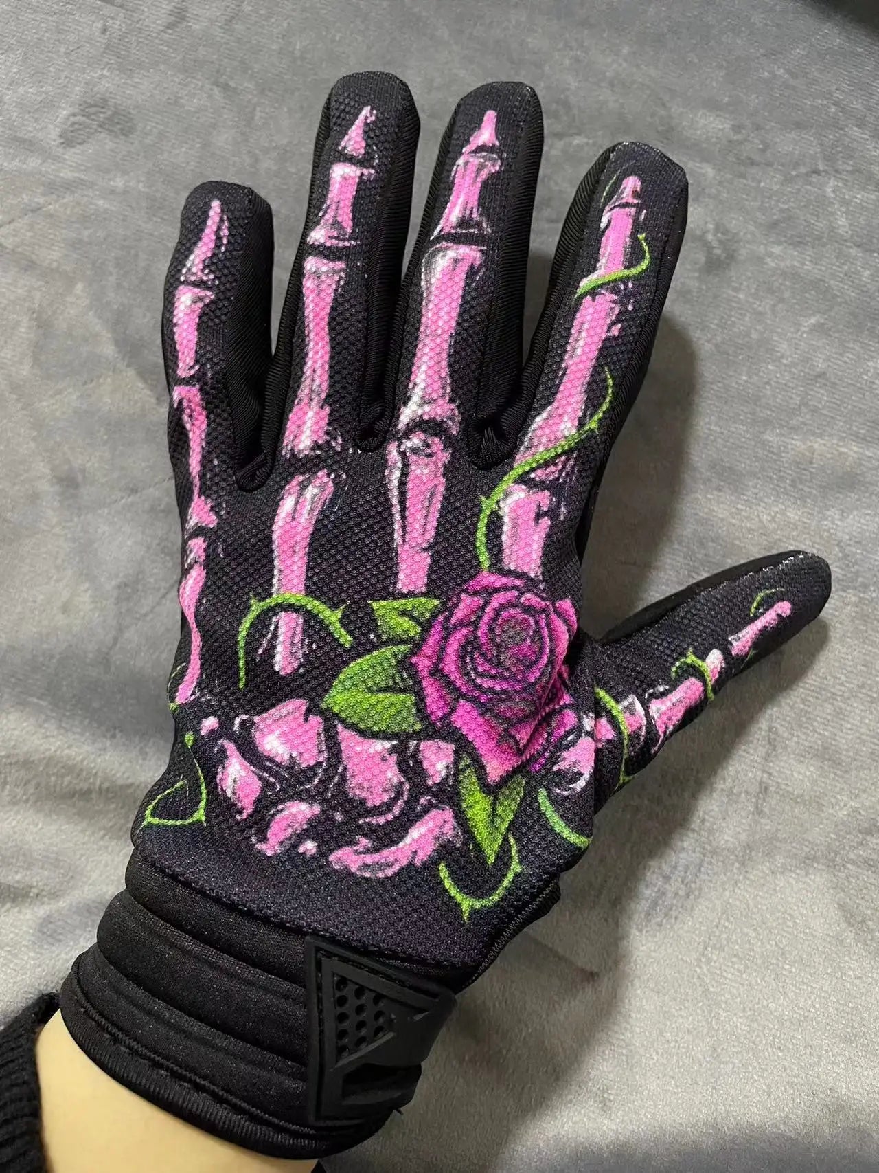 Worn Skeleton Gloves